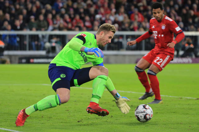 應專注於球 應專注於球